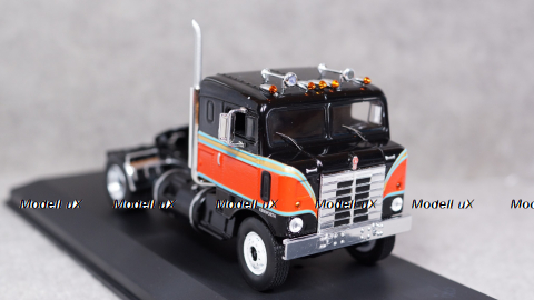 Kenworth Bullnose 1950 black/red, TR036, IXO 1:43