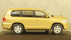 Toyota Land Cruiser 200 2010 gold, JC242, J-Collection 1:43
