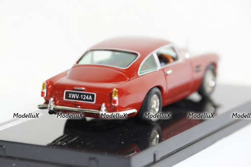 ASTON MARTIN DB4 