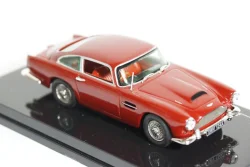 ASTON MARTIN DB4 