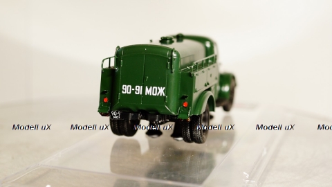 ГАЗ МЗ-51М 1968 г. Москва, 105115, DiP Models 1:43