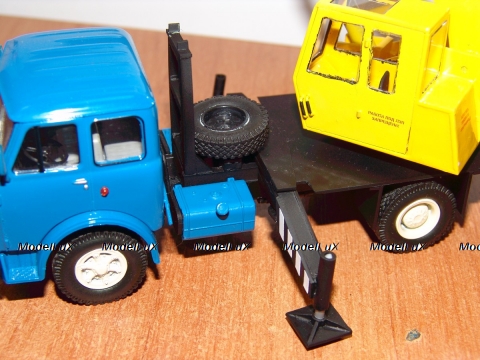 МАЗ 5334 Автокран КС 3571 Ивановец 14 тонн 1979, 1:43