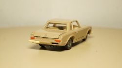 Mercedes 230SL красно-розовый