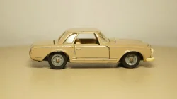 Mercedes 230SL красно-розовый