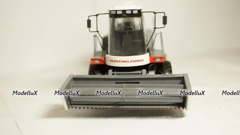 Дон 680 комбайн серый, Modellux 1:43