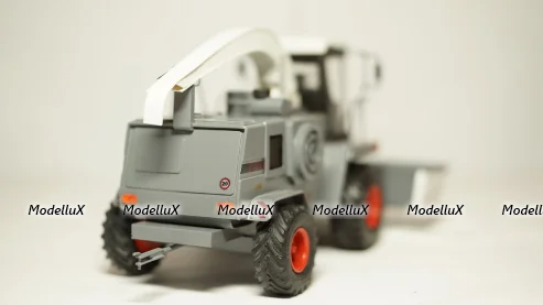 Дон 680 комбайн серый, Modellux 1:43