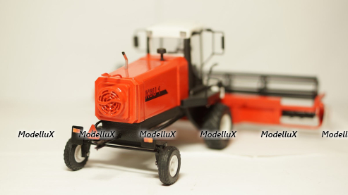 КСУ-1 комбайн, Modellux 1:43