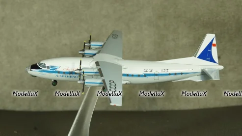 Ан-10А Antonov AN-10 Аэрофлот модель самолета, Herpa 1:200