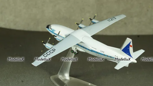 Ан-10А Antonov AN-10 Аэрофлот модель самолета, Herpa 1:200
