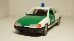 Ford Sierra Sapphire police green /white, Schabak 1:24