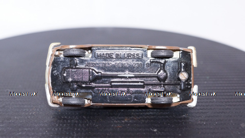 Mercedes 230SL, в коробке 