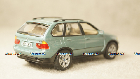 Набор: BMW X5 E53 light green + Isuzu VehiCross yellow, Cararama 1:43