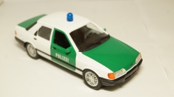 Ford Sierra Sapphire police green /white, Schabak 1:24