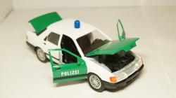 Ford Sierra Sapphire police green /white, Schabak 1:24