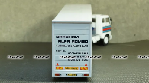 Volvo F88 Racing Transporter Martini Racing, IXO TTR018 1:43