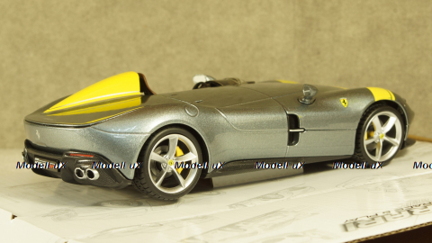 Ferrari Monza SP1 Metallic-Grey/Yellow, Burago 1:24