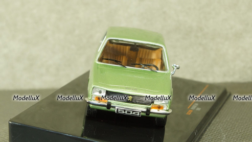 Peugeot 504 1969 metallic green, IXO, CLC319N 1:43
