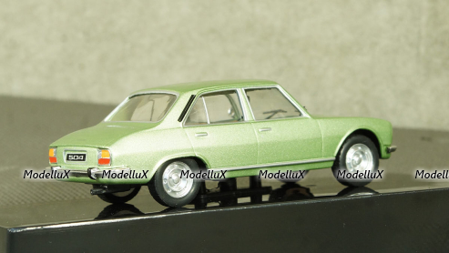 Peugeot 504 1969 metallic green, IXO, CLC319N 1:43