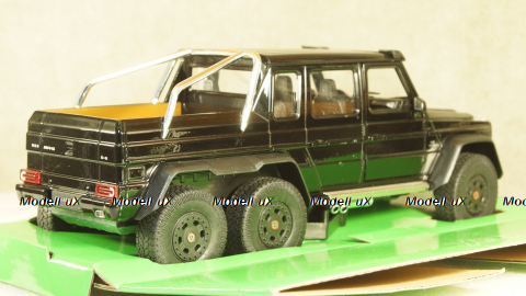 Mercedes G63 AMG 6x6 black, 24061, Welly 1:24