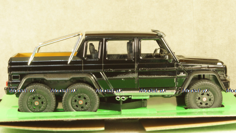 Mercedes G63 AMG 6x6 black, 24061, Welly 1:24