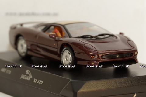 Jaguar XJ 220