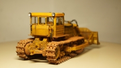Бульдозер гидравлический Т180 с отвалом, с элементами старения, ТРЭКС 1:43