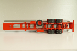 Semi-trailer tanker "Houghton" silver/red, Altaya 1:43