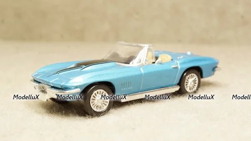 Chevrolet Corvette 1967, New Ray 1:43