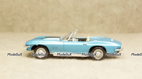 Chevrolet Corvette 1967, New Ray 1:43