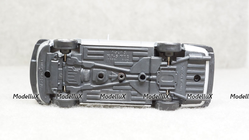 Jaguar XJ-S V12 1988, New Ray 1:43