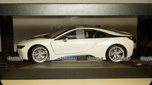 BMW I8, Paragon 1:18