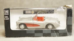 Chevrolet Corvette 1957, New Ray 1:43