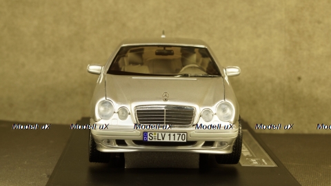 Mercedes E320 W210 2001 Brilliant Sliver, SunStar 1:18