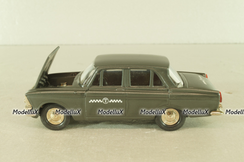 Mercedes E320 W210 2001 Brilliant Sliver, SunStar 1:18