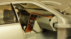Mercedes E320 W210 2001 Brilliant Sliver, SunStar 1:18