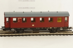 Вагон пассажирский красный, HO (1:87)