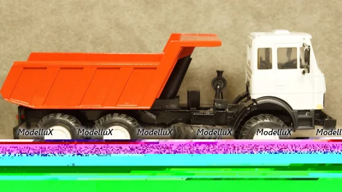 ВАЗ 2171 Priora Универсал 2014 г. белый, 221711, DiP Models 1:43
