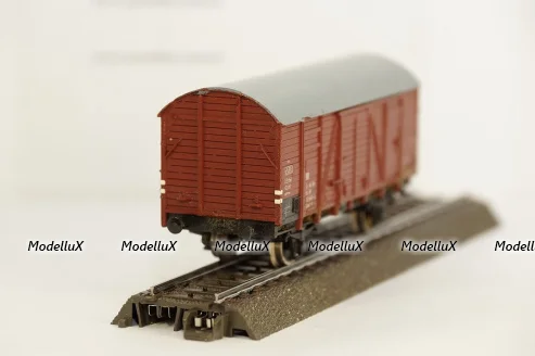 ВАЗ 2171 Priora Универсал 2014 г. белый, 221711, DiP Models 1:43
