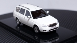ВАЗ 2171 Priora Универсал 2014 г. белый, 221711, DiP Models 1:43