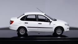 ВАЗ 2190 Granta Люкс 2013 г., 221903, DiP Models 1:43