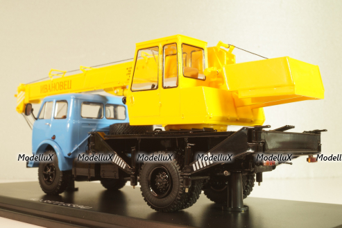 КС-3577(5334) Ивановец, автокран на шасси Маз-5334 1984, синій/жовтий, SSM1642, SSM 1:43