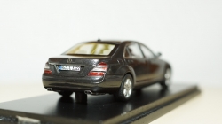 Mercedes S500 W221, Spark 1:43