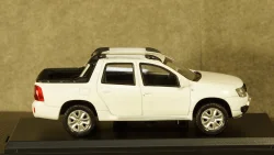 Renault Duster Oroch 2015 white, Norev 1:43