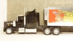 Kenworth W900 black/silver, New Ray 1:43