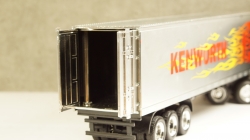 Kenworth W900 black/silver, New Ray 1:43