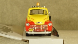 Chevrolet C3100 Pickup Tow Truck, Cararama 1:43