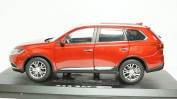 Mitsubishi Outlander 2015, Paudi 1:18