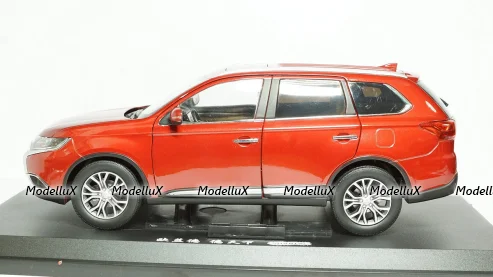 Mitsubishi Outlander 2015, Paudi 1:18