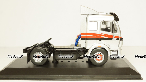 Mercedes Sk-II 1838 silver, Ixo 1:43