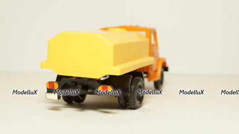 Зил 4331 цистерна СЕН 1986 оранж, 1:43
